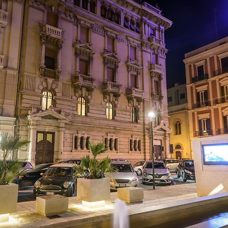 Art View Luxury Apartment Bari Extérieur photo