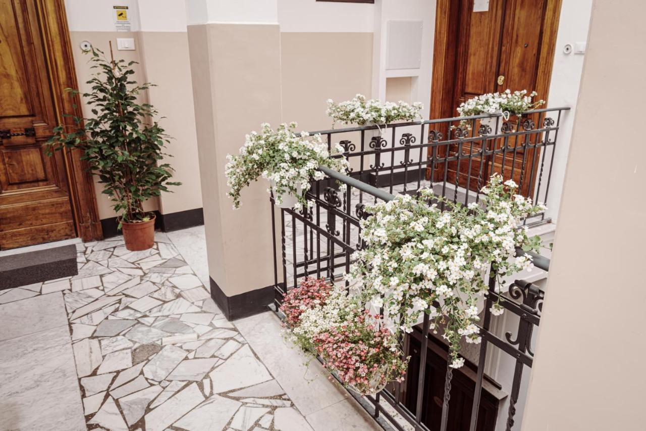 Art View Luxury Apartment Bari Extérieur photo