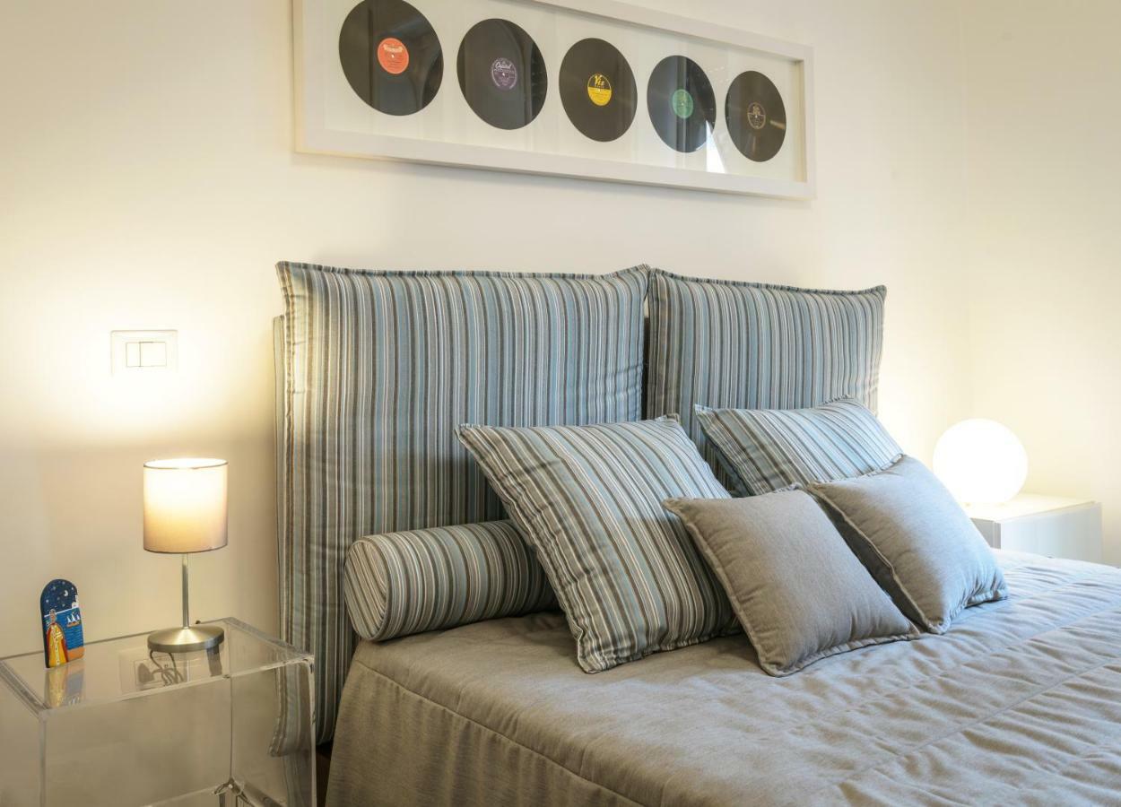 Art View Luxury Apartment Bari Extérieur photo